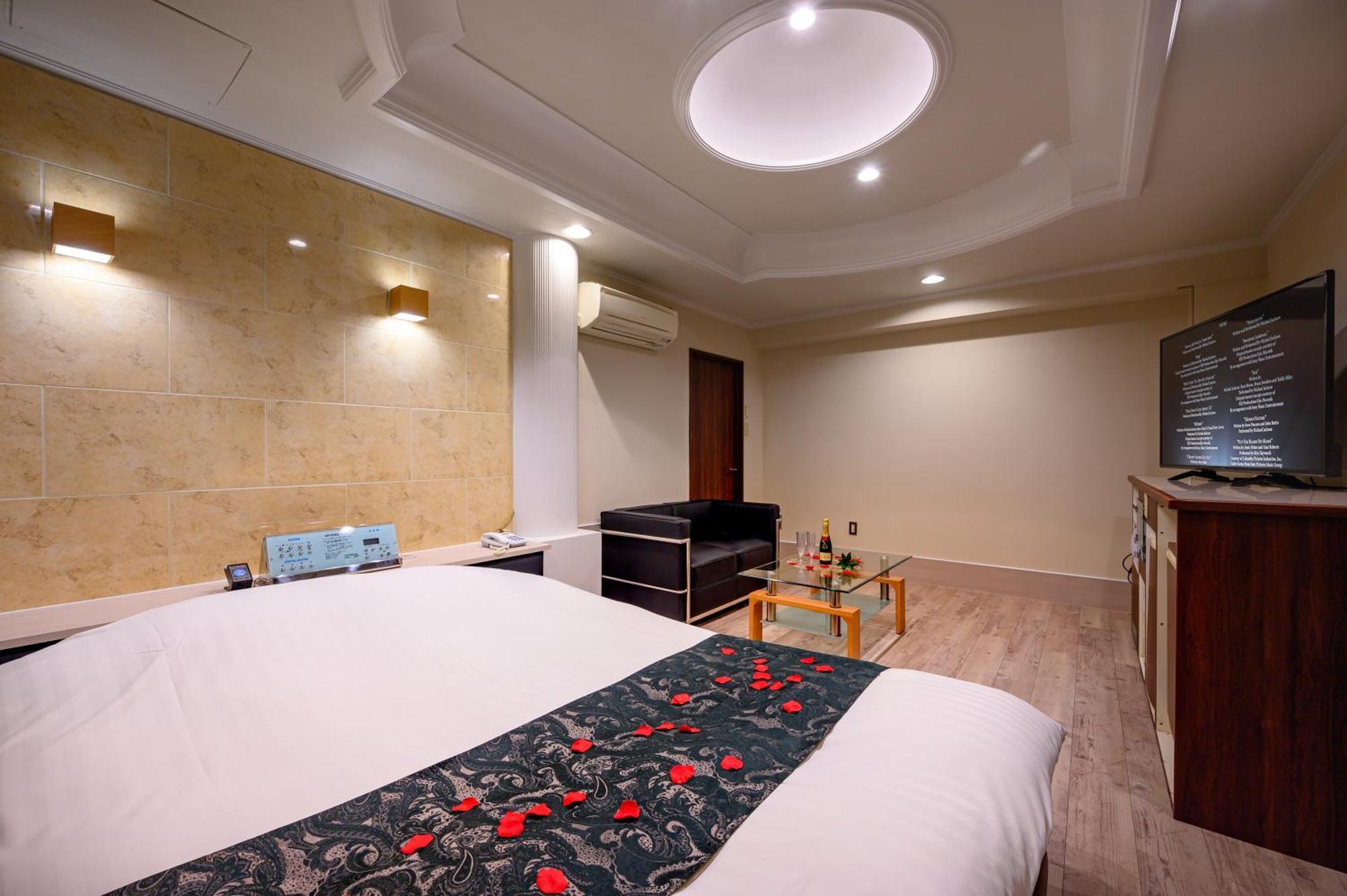 Hotel Mobilia (Adults Only) Tsurugashima 外观 照片