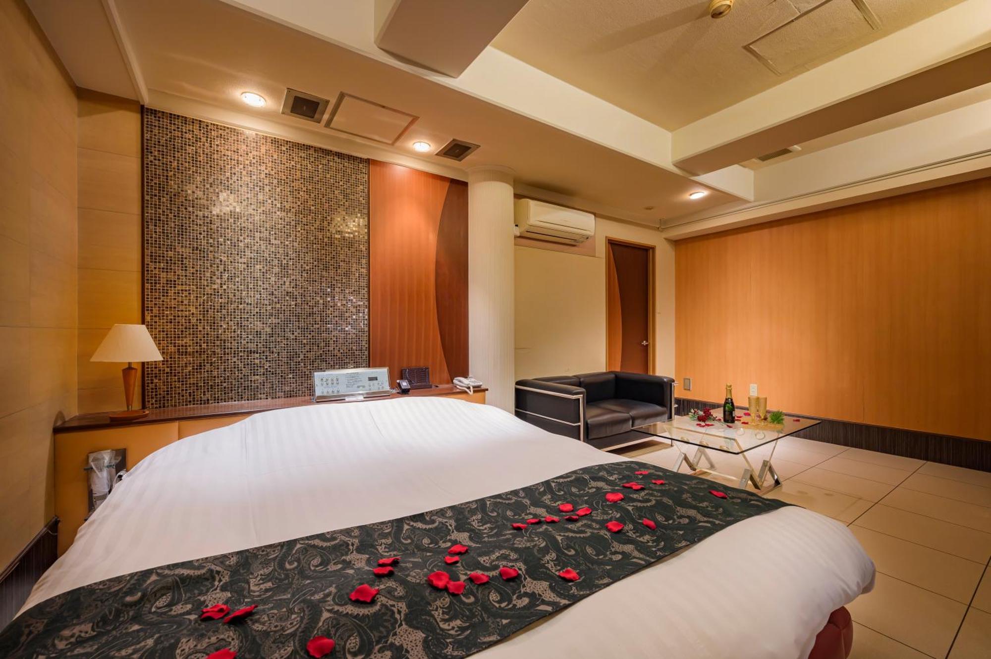 Hotel Mobilia (Adults Only) Tsurugashima 外观 照片