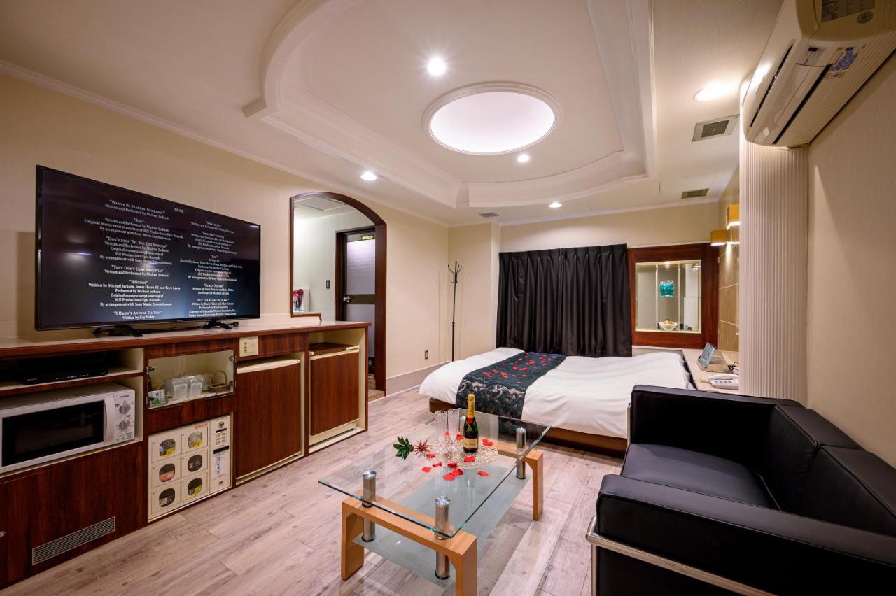 Hotel Mobilia (Adults Only) Tsurugashima 外观 照片